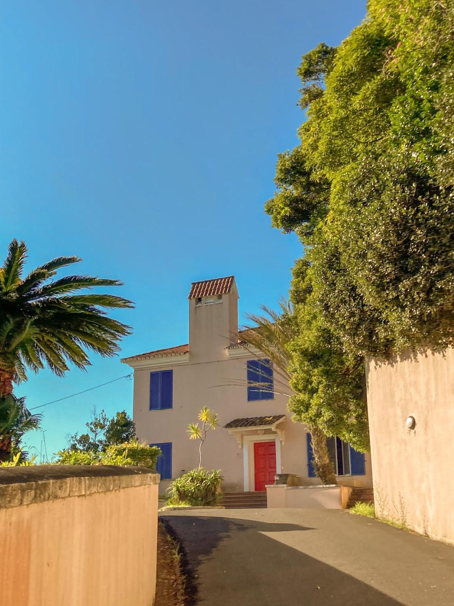 Garden's Nest - North Guest house *