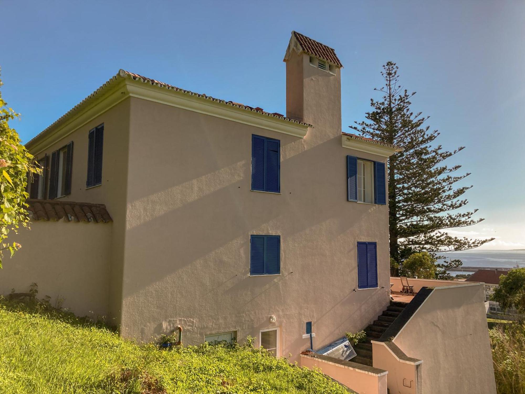 Garden's Nest - North Guest house *